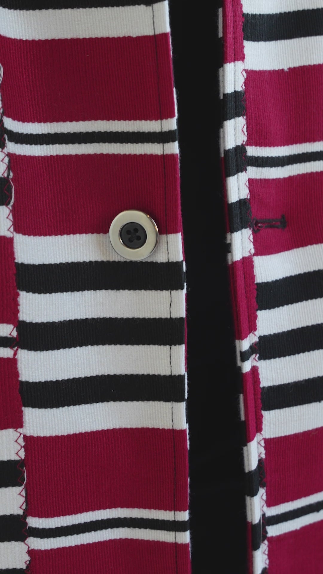 Black/Red/White Stripes